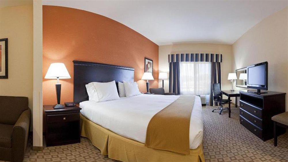 Holiday Inn Express Hotel & Suites Talladega By Ihg Exteriör bild