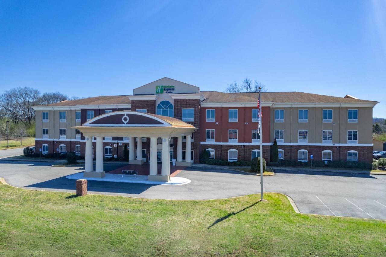 Holiday Inn Express Hotel & Suites Talladega By Ihg Exteriör bild