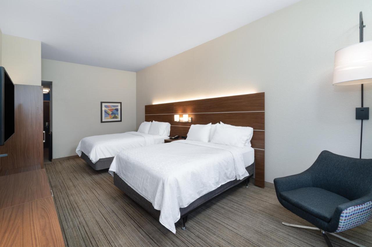 Holiday Inn Express Hotel & Suites Talladega By Ihg Exteriör bild