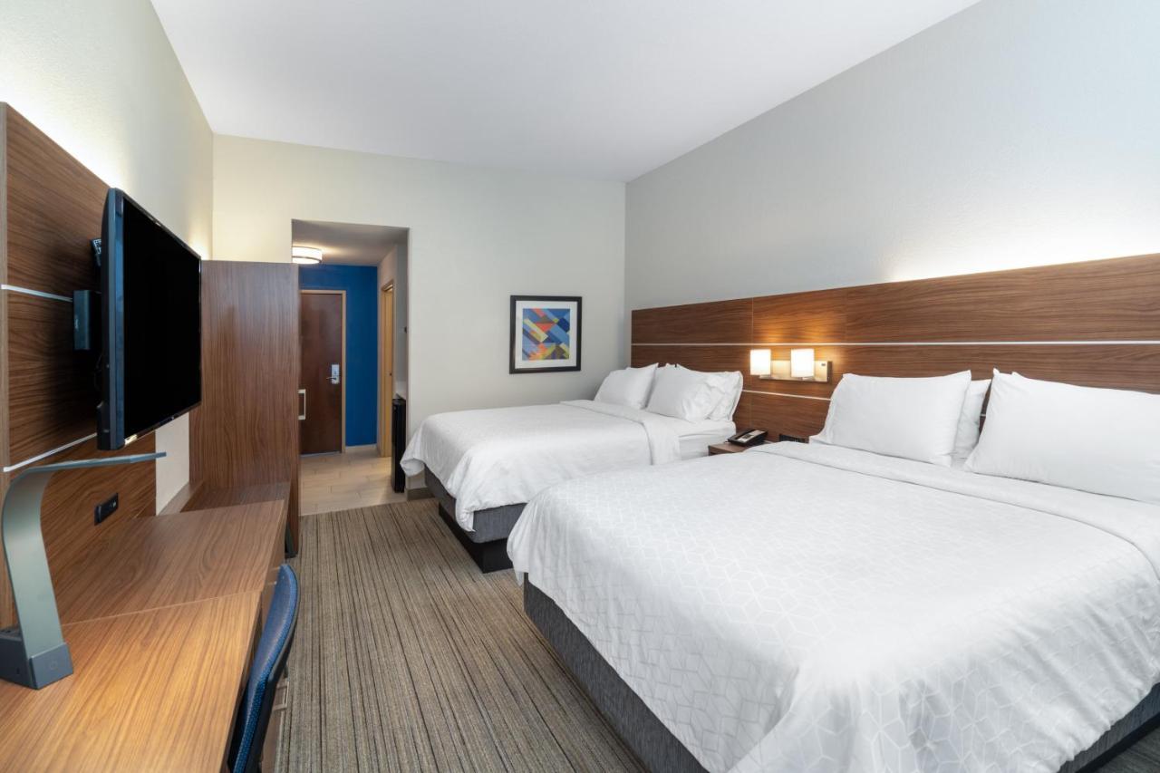 Holiday Inn Express Hotel & Suites Talladega By Ihg Exteriör bild