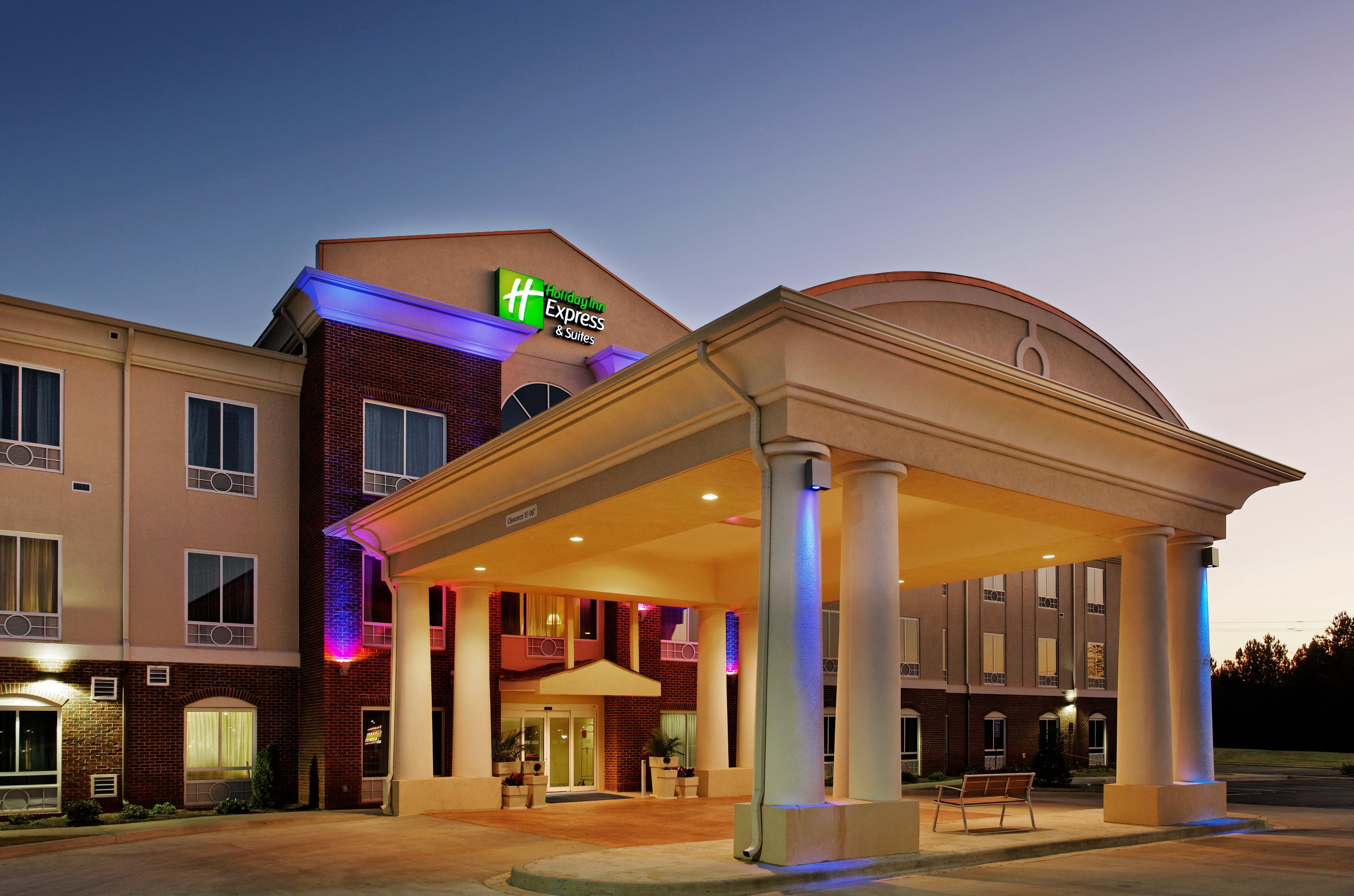 Holiday Inn Express Hotel & Suites Talladega By Ihg Exteriör bild