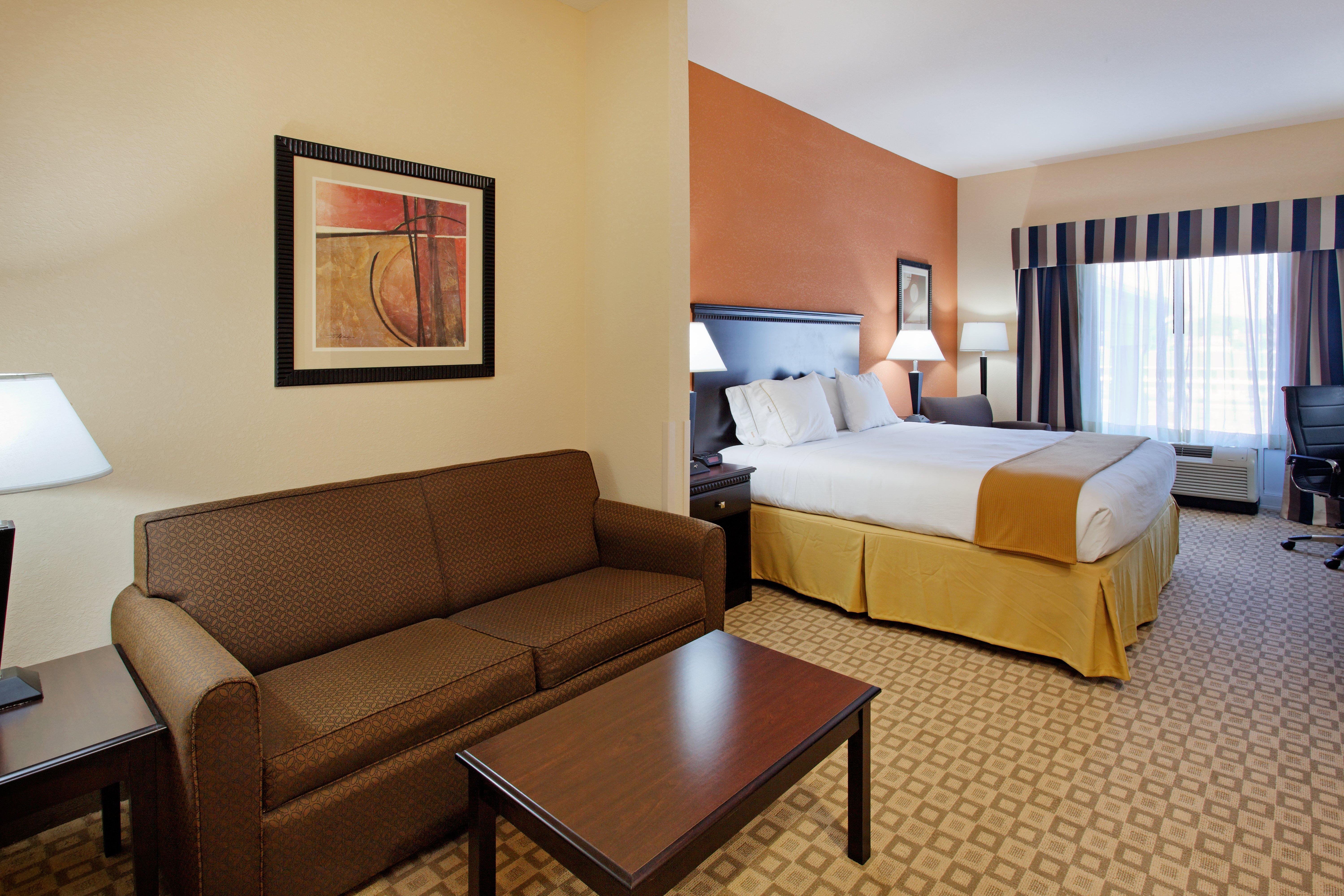 Holiday Inn Express Hotel & Suites Talladega By Ihg Exteriör bild