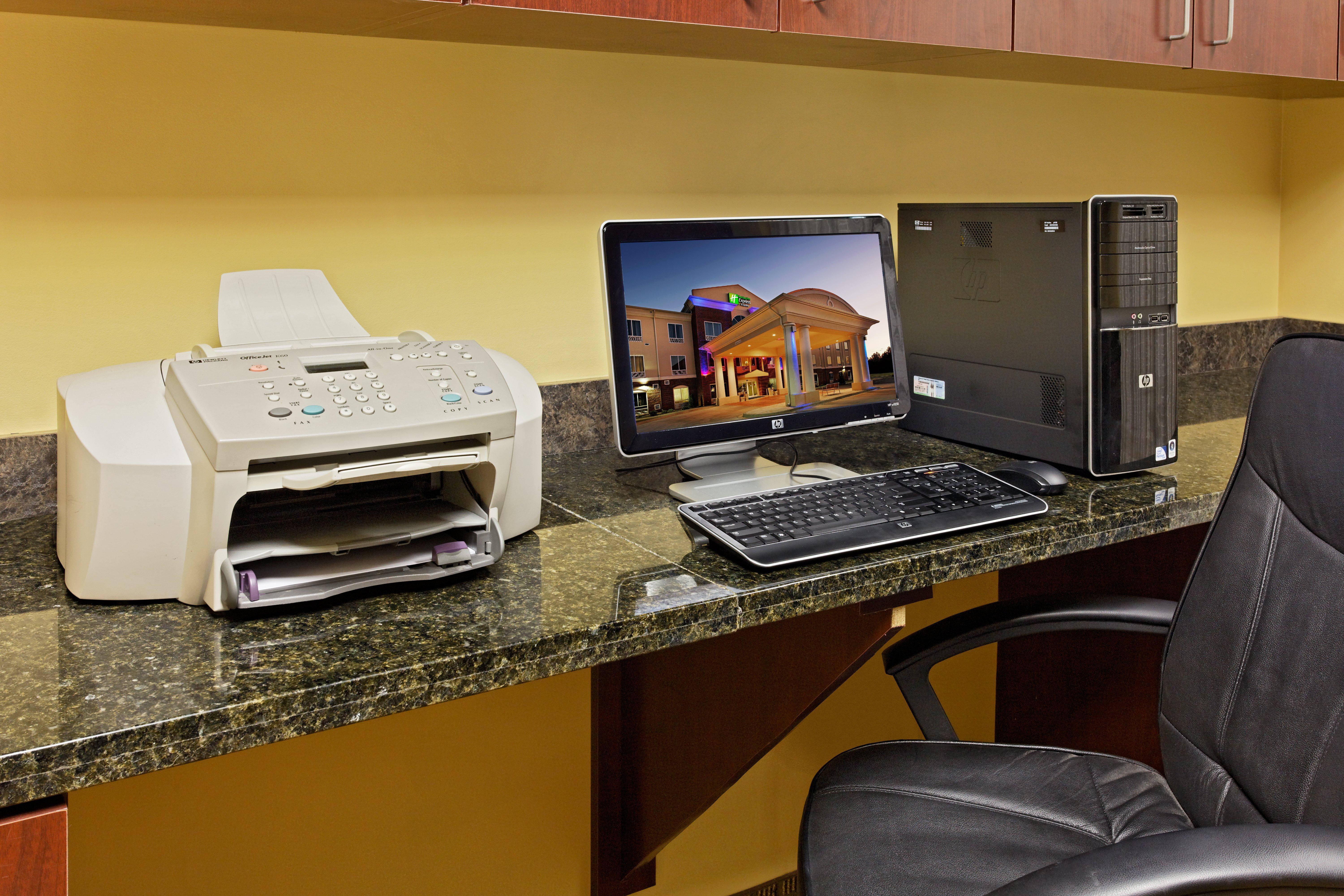 Holiday Inn Express Hotel & Suites Talladega By Ihg Exteriör bild