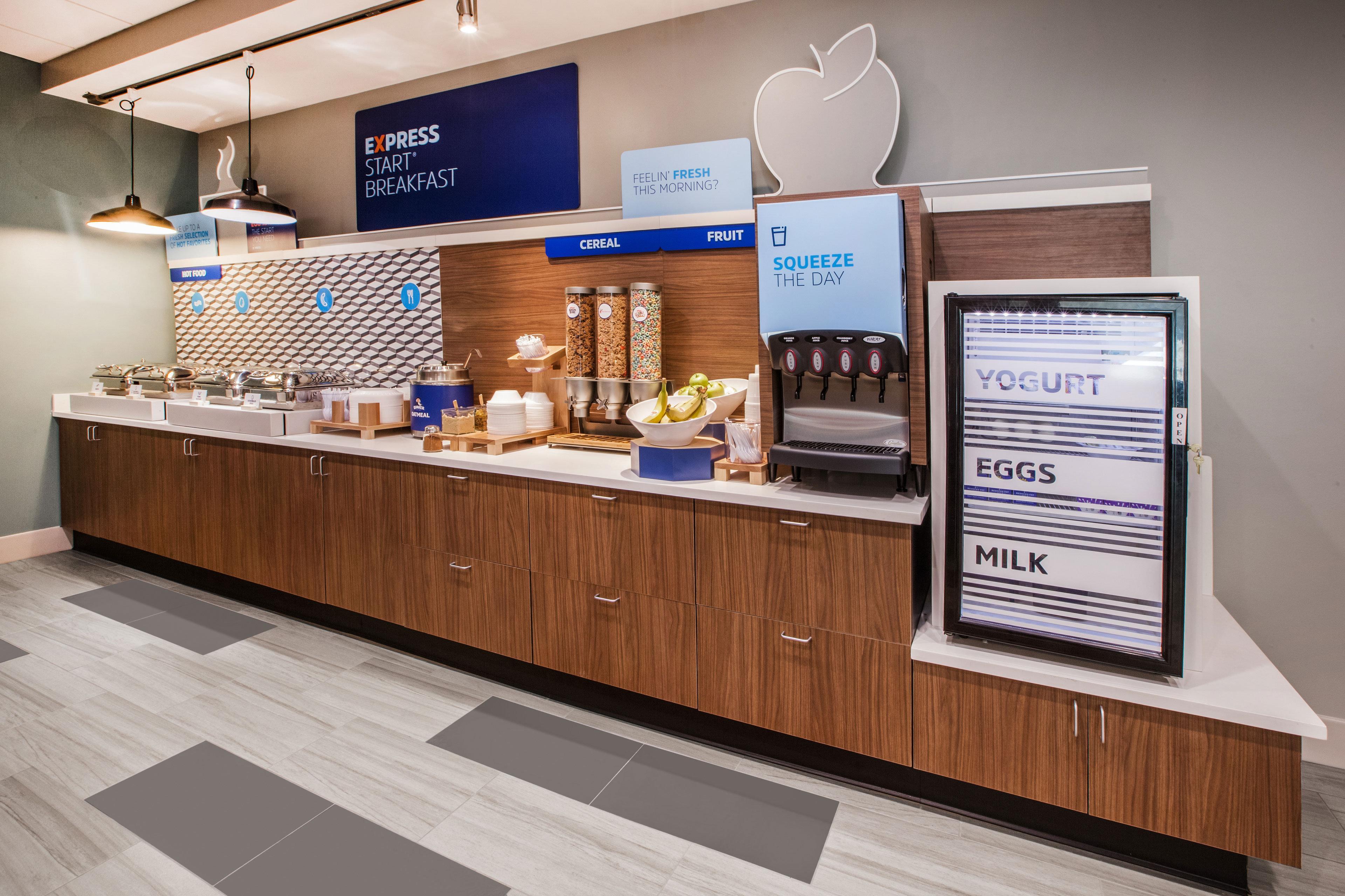 Holiday Inn Express Hotel & Suites Talladega By Ihg Exteriör bild