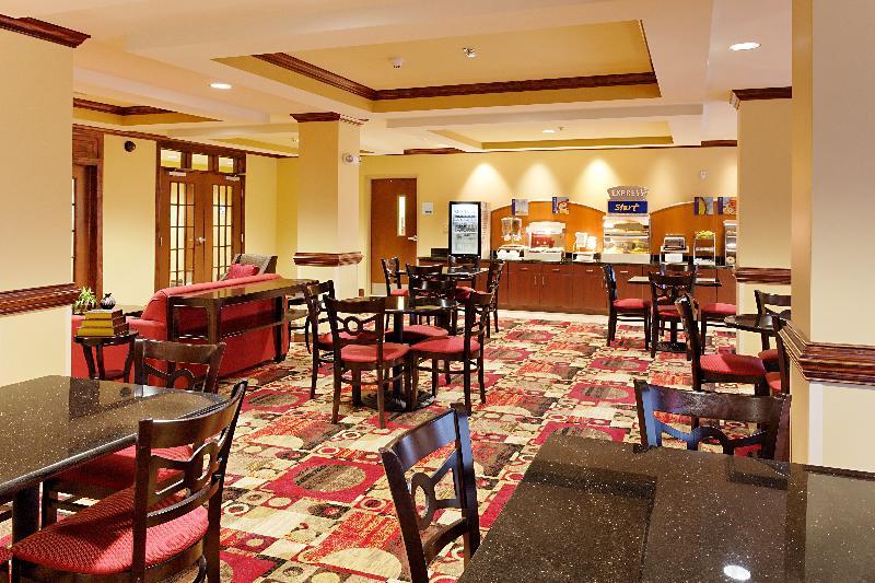 Holiday Inn Express Hotel & Suites Talladega By Ihg Exteriör bild
